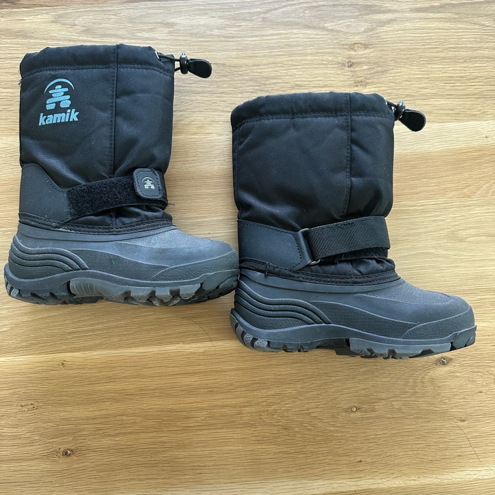 Kamik boys 13 waterproof snowboot